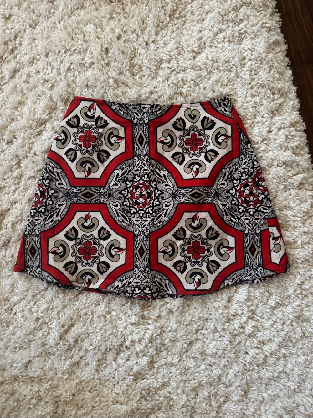 Printed Tile-Pattern Mini Skirt in Red, Black & Cream • XXS